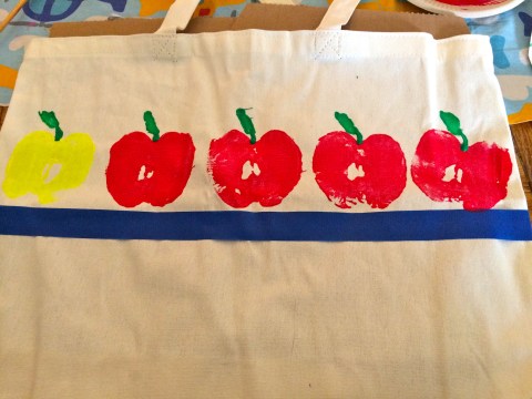 DIY Apple Print Tote Bags